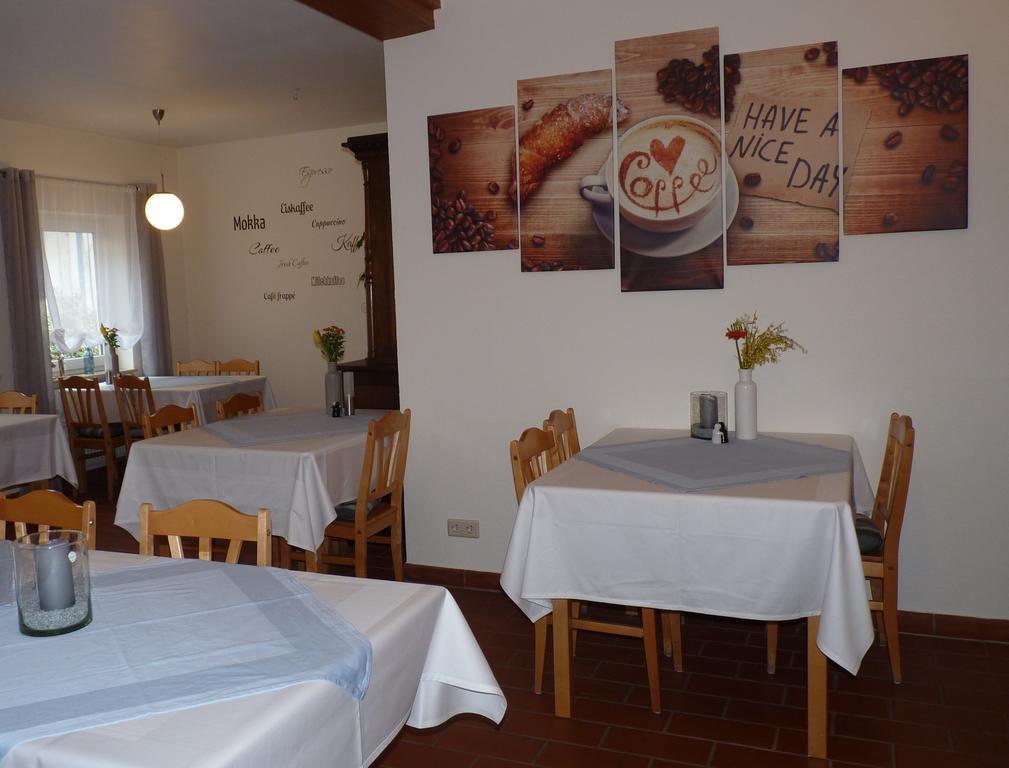 Gaestehaus Bacchus Wachenheim an der Weinstraße Exteriör bild